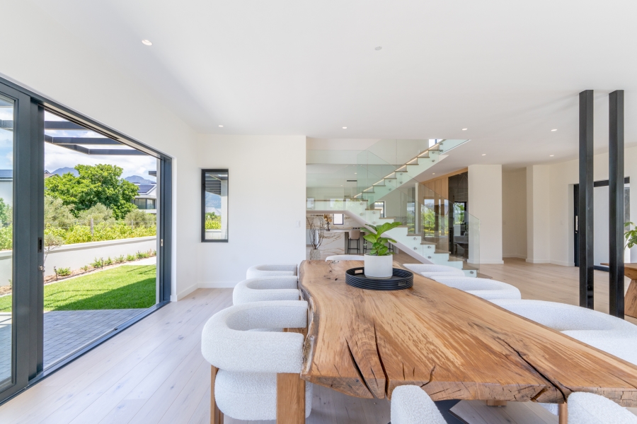 To Let 4 Bedroom Property for Rent in Val De Vie Estate Western Cape